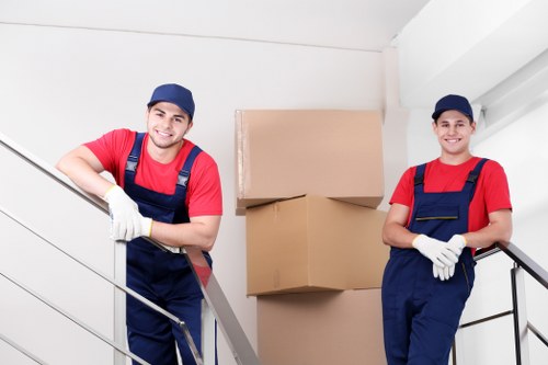 Removal van service for homes and flats in Barnes