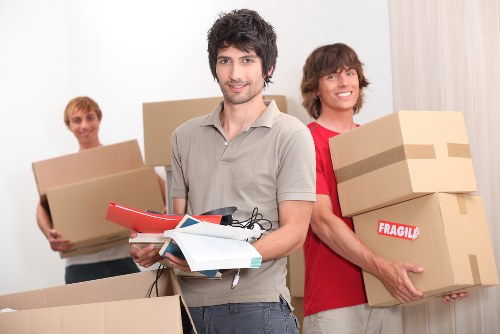 Flat removal service with access planning in Barnes
