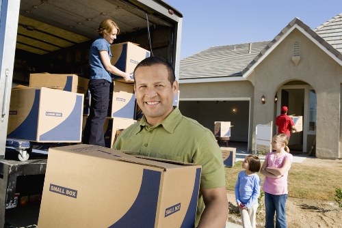 Reliable removal van service supporting a move in Barnes